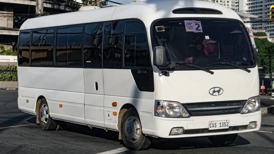 Hyundai County 33+1 Larga